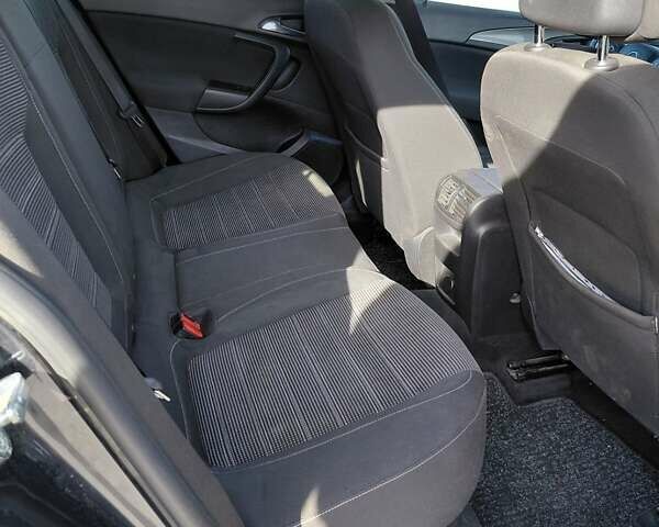 Опель Инсигния 2014 в Львове на Automoto.ua Черный Опель Инсигния, объемом двигателя 2 л и пробегом 234 тыс. км за 9000 $, фото 7 на Automoto.ua