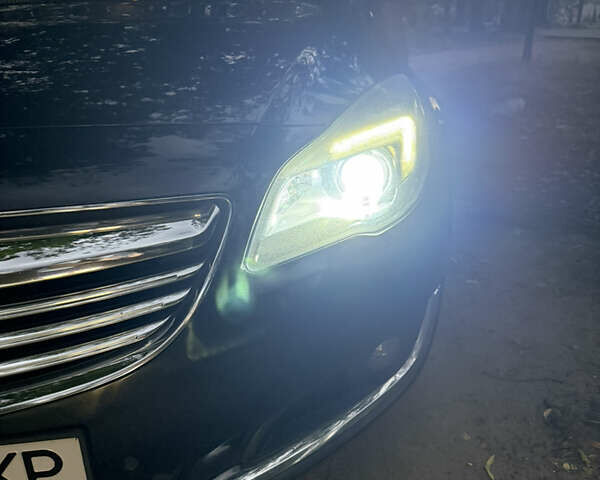 Черный Опель Инсигния, объемом двигателя 1.96 л и пробегом 230 тыс. км за 12000 $, фото 35 на Automoto.ua