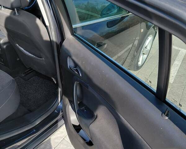 Опель Инсигния 2014 в Львове на Automoto.ua Черный Опель Инсигния, объемом двигателя 2 л и пробегом 234 тыс. км за 9000 $, фото 9 на Automoto.ua