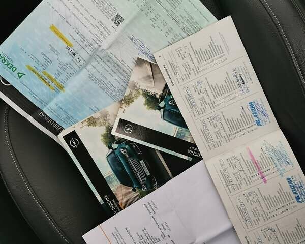 Чорний Опель Інсігнія, об'ємом двигуна 1.96 л та пробігом 205 тис. км за 12999 $, фото 33 на Automoto.ua