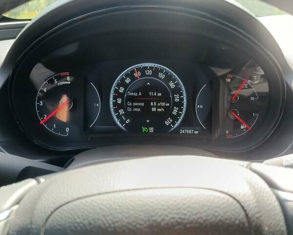 Черный Опель Инсигния, объемом двигателя 2 л и пробегом 252 тыс. км за 9850 $, фото 101 на Automoto.ua