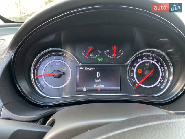 Черный Опель Инсигния, объемом двигателя 1.96 л и пробегом 247 тыс. км за 12700 $, фото 23 на Automoto.ua