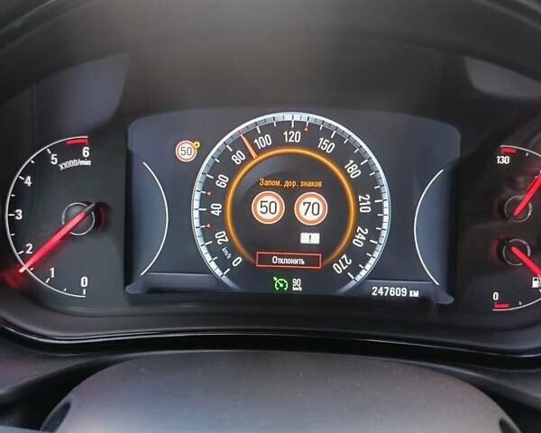 Черный Опель Инсигния, объемом двигателя 2 л и пробегом 252 тыс. км за 9850 $, фото 104 на Automoto.ua