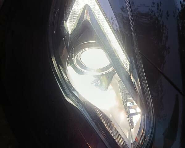 Черный Опель Инсигния, объемом двигателя 2 л и пробегом 252 тыс. км за 9850 $, фото 33 на Automoto.ua