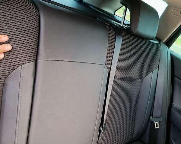 Черный Опель Инсигния, объемом двигателя 2 л и пробегом 252 тыс. км за 9850 $, фото 10 на Automoto.ua