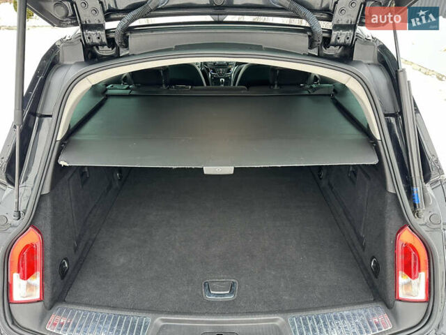 Черный Опель Инсигния, объемом двигателя 1.96 л и пробегом 175 тыс. км за 11700 $, фото 46 на Automoto.ua