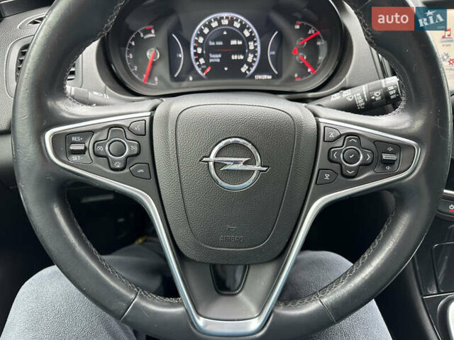 Черный Опель Инсигния, объемом двигателя 1.96 л и пробегом 175 тыс. км за 11700 $, фото 51 на Automoto.ua