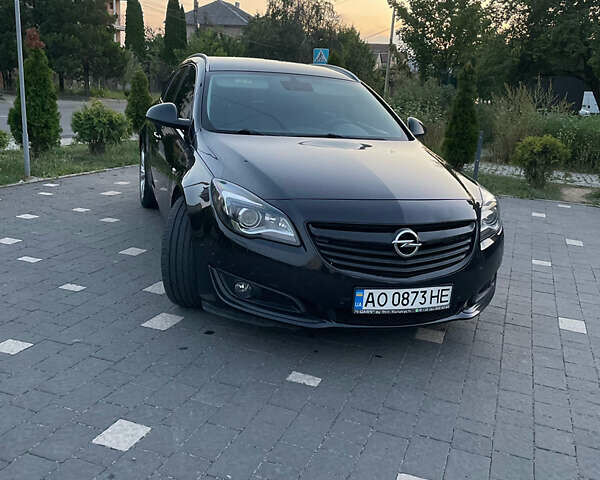 Черный Опель Инсигния, объемом двигателя 1.96 л и пробегом 330 тыс. км за 9000 $, фото 1 на Automoto.ua
