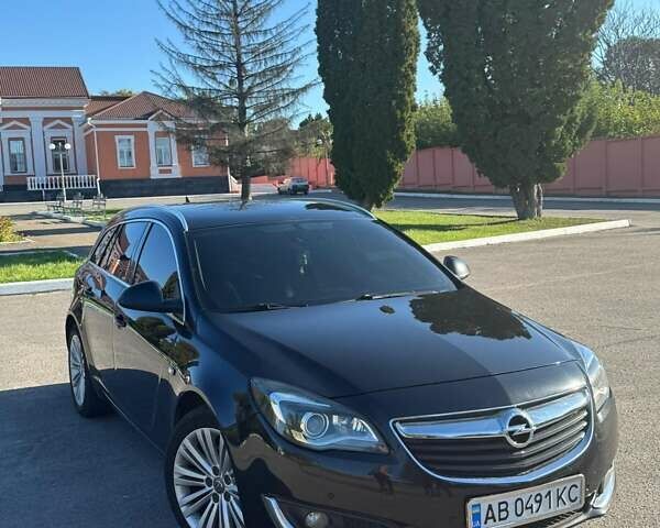 Черный Опель Инсигния, объемом двигателя 1.96 л и пробегом 307 тыс. км за 11000 $, фото 1 на Automoto.ua