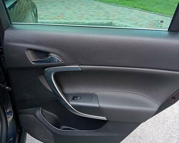 Чорний Опель Інсігнія, об'ємом двигуна 1.96 л та пробігом 198 тис. км за 12500 $, фото 25 на Automoto.ua