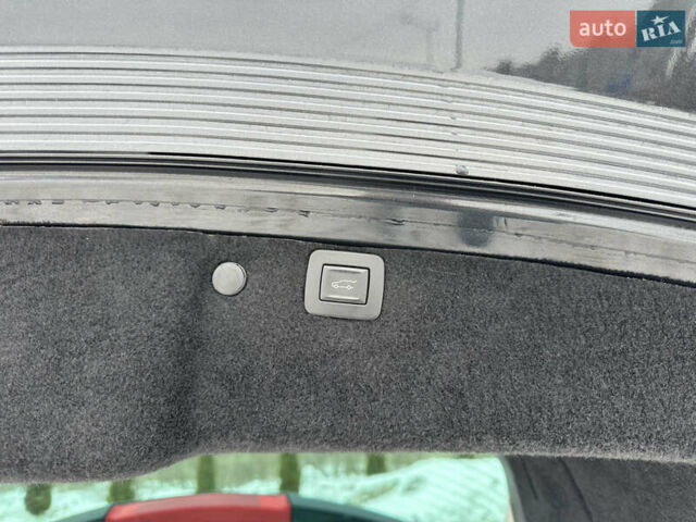 Черный Опель Инсигния, объемом двигателя 1.96 л и пробегом 175 тыс. км за 11700 $, фото 44 на Automoto.ua