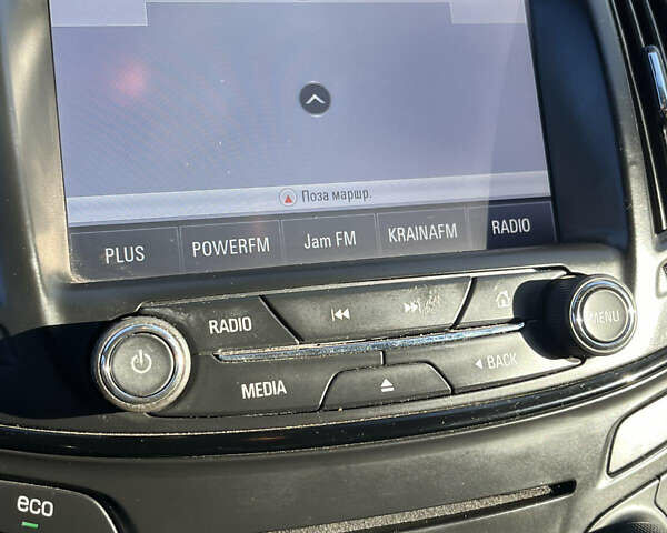 Чорний Опель Інсігнія, об'ємом двигуна 1.6 л та пробігом 208 тис. км за 8999 $, фото 7 на Automoto.ua