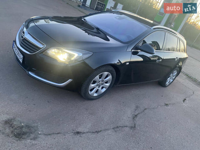 Чорний Опель Інсігнія, об'ємом двигуна 2 л та пробігом 192 тис. км за 10300 $, фото 2 на Automoto.ua