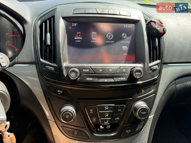 Черный Опель Инсигния, объемом двигателя 2 л и пробегом 185 тыс. км за 10900 $, фото 6 на Automoto.ua