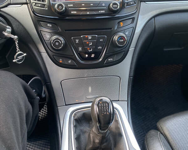 Черный Опель Инсигния, объемом двигателя 1.96 л и пробегом 247 тыс. км за 12700 $, фото 22 на Automoto.ua