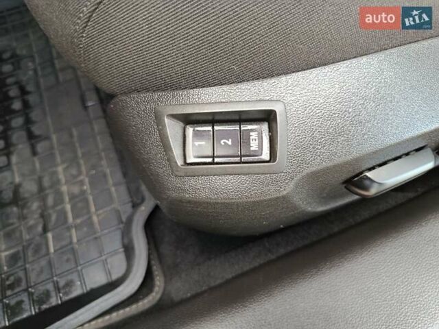 Черный Опель Инсигния, объемом двигателя 2 л и пробегом 252 тыс. км за 9850 $, фото 27 на Automoto.ua