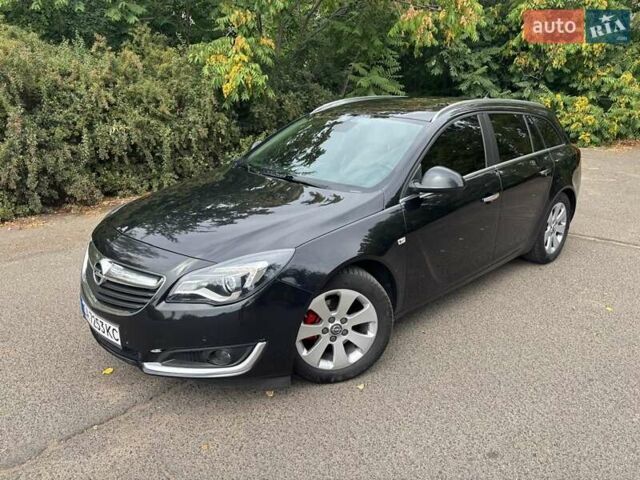 Черный Опель Инсигния, объемом двигателя 2 л и пробегом 240 тыс. км за 8990 $, фото 1 на Automoto.ua