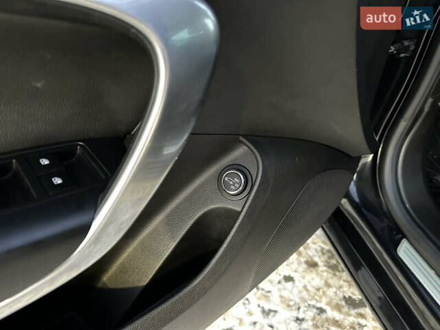 Черный Опель Инсигния, объемом двигателя 1.96 л и пробегом 173 тыс. км за 11500 $, фото 13 на Automoto.ua