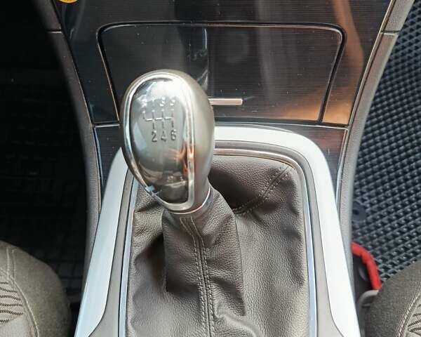 Черный Опель Инсигния, объемом двигателя 2 л и пробегом 252 тыс. км за 9850 $, фото 62 на Automoto.ua