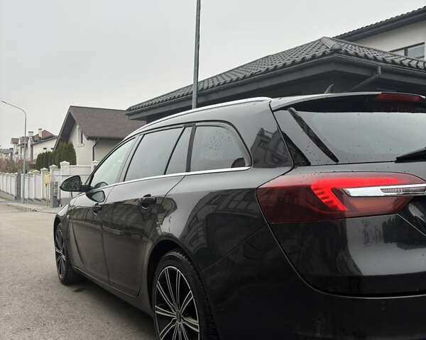 Черный Опель Инсигния, объемом двигателя 1.96 л и пробегом 312 тыс. км за 10500 $, фото 12 на Automoto.ua