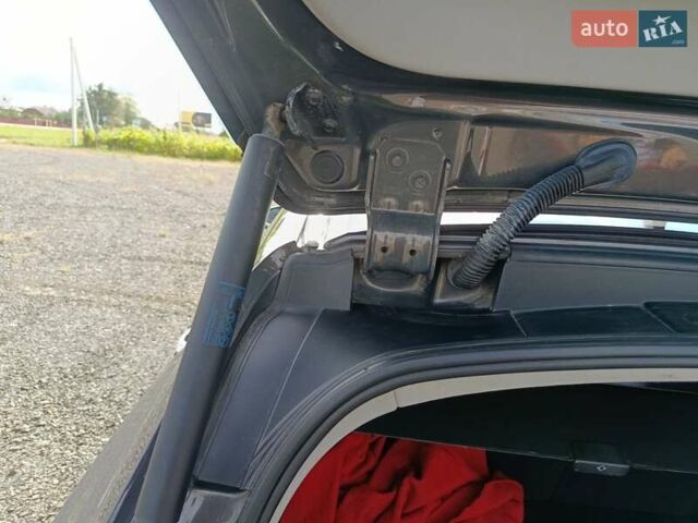 Черный Опель Инсигния, объемом двигателя 2 л и пробегом 252 тыс. км за 9850 $, фото 80 на Automoto.ua