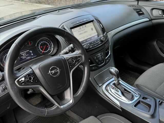 Чорний Опель Інсігнія, об'ємом двигуна 2 л та пробігом 241 тис. км за 8650 $, фото 6 на Automoto.ua