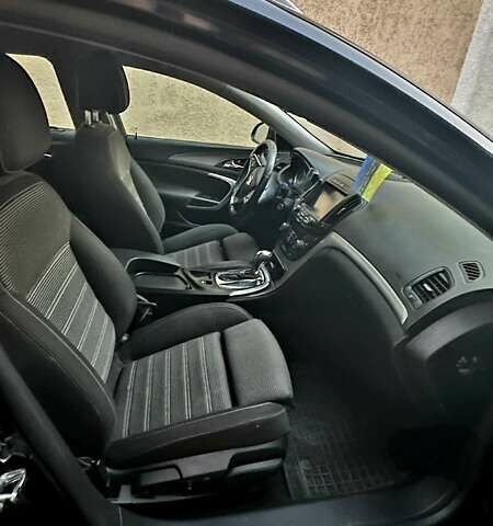 Черный Опель Инсигния, объемом двигателя 1.96 л и пробегом 225 тыс. км за 12500 $, фото 3 на Automoto.ua