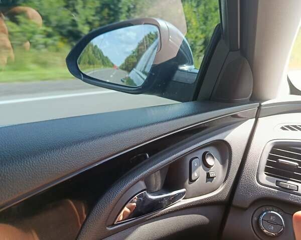 Черный Опель Инсигния, объемом двигателя 2 л и пробегом 252 тыс. км за 9850 $, фото 102 на Automoto.ua