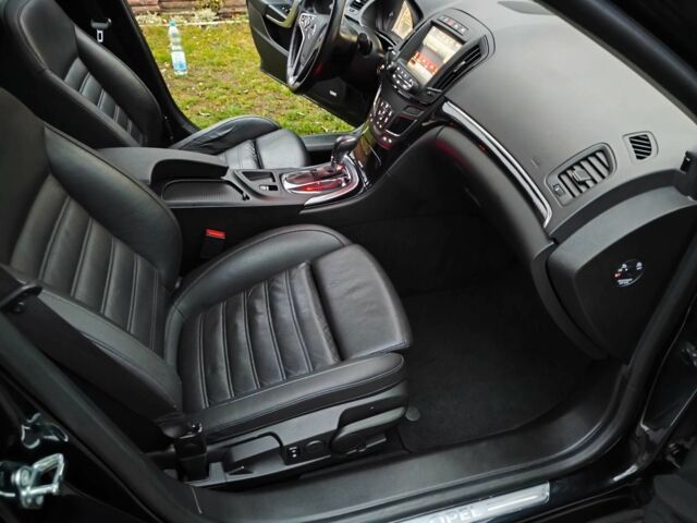 Чорний Опель Інсігнія, об'ємом двигуна 2 л та пробігом 255 тис. км за 10999 $, фото 17 на Automoto.ua