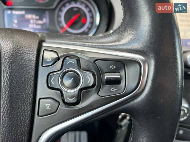 Черный Опель Инсигния, объемом двигателя 1.6 л и пробегом 174 тыс. км за 10800 $, фото 18 на Automoto.ua