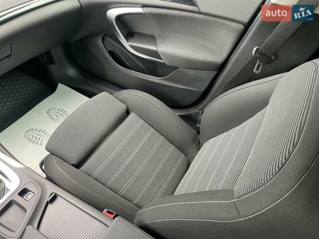 Опель Инсигния 2016 в Сумах на Automoto.ua Черный Опель Инсигния, объемом двигателя 1.6 л и пробегом 211 тыс. км за 13000 $, фото 64 на Automoto.ua