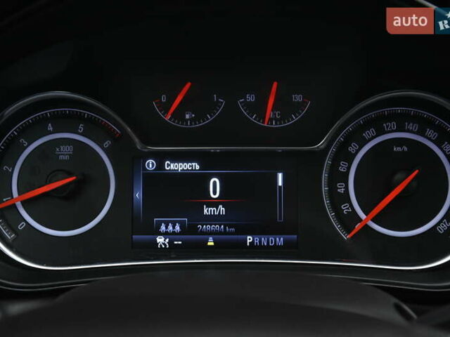 Черный Опель Инсигния, объемом двигателя 1.96 л и пробегом 248 тыс. км за 13500 $, фото 30 на Automoto.ua