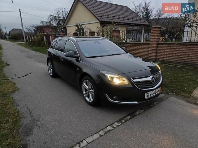Черный Опель Инсигния, объемом двигателя 1.96 л и пробегом 255 тыс. км за 10999 $, фото 4 на Automoto.ua