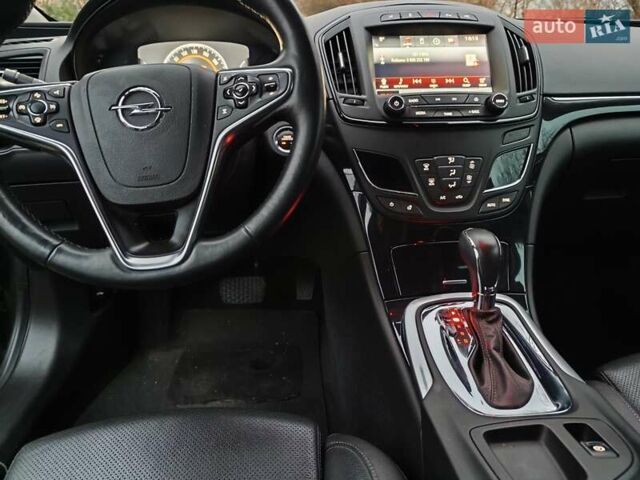 Черный Опель Инсигния, объемом двигателя 1.96 л и пробегом 255 тыс. км за 10999 $, фото 13 на Automoto.ua