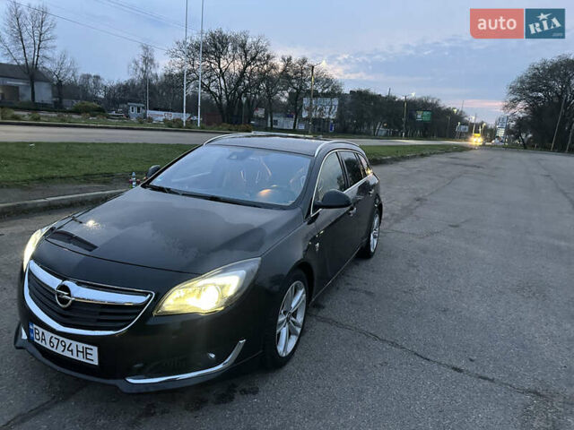 Черный Опель Инсигния, объемом двигателя 1.96 л и пробегом 270 тыс. км за 13200 $, фото 1 на Automoto.ua