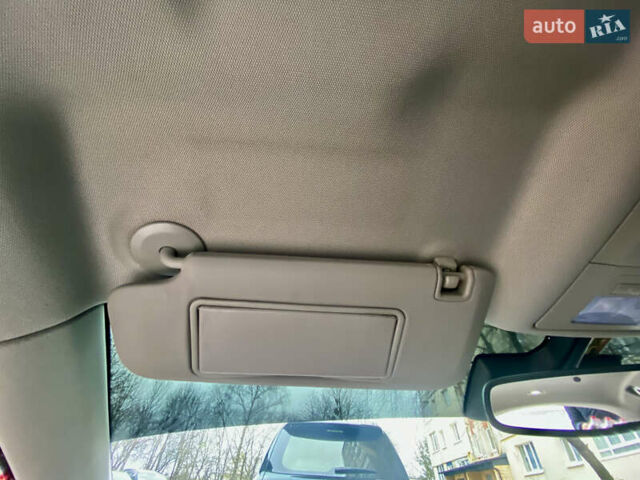 Чорний Опель Інсігнія, об'ємом двигуна 1.6 л та пробігом 170 тис. км за 12500 $, фото 22 на Automoto.ua