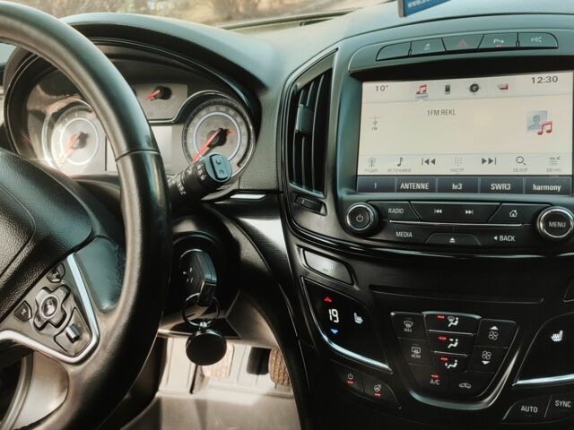 Черный Опель Инсигния, объемом двигателя 1.6 л и пробегом 198 тыс. км за 9400 $, фото 12 на Automoto.ua