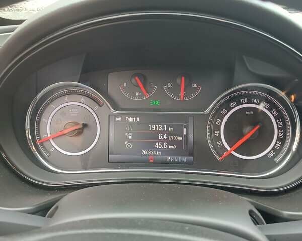 Черный Опель Инсигния, объемом двигателя 1.6 л и пробегом 260 тыс. км за 8750 $, фото 45 на Automoto.ua