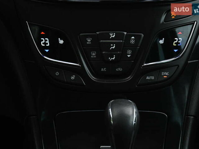 Черный Опель Инсигния, объемом двигателя 1.96 л и пробегом 248 тыс. км за 13500 $, фото 36 на Automoto.ua