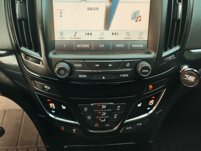 Черный Опель Инсигния, объемом двигателя 1.6 л и пробегом 198 тыс. км за 9400 $, фото 10 на Automoto.ua