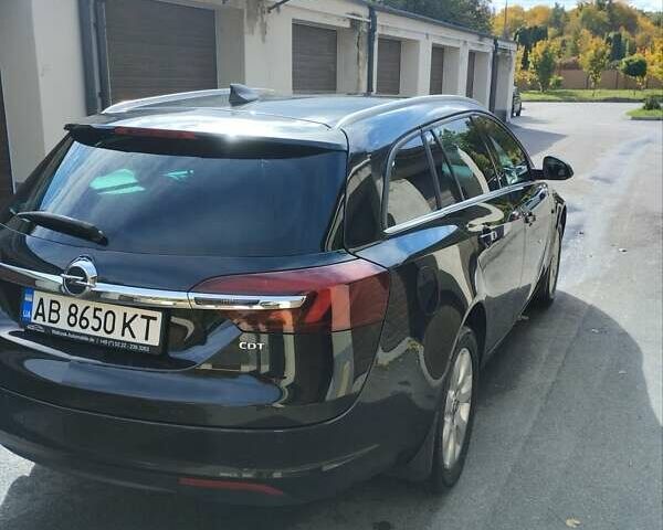 Чорний Опель Інсігнія, об'ємом двигуна 1.6 л та пробігом 225 тис. км за 12200 $, фото 4 на Automoto.ua