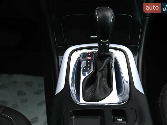 Черный Опель Инсигния, объемом двигателя 1.96 л и пробегом 248 тыс. км за 13500 $, фото 37 на Automoto.ua