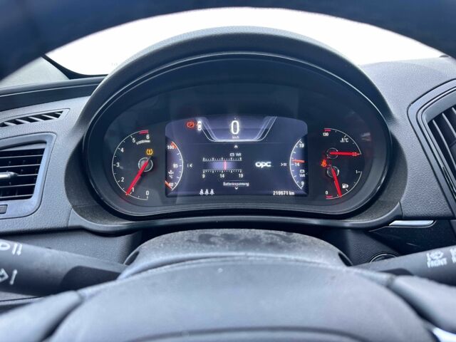 Черный Опель Инсигния, объемом двигателя 2 л и пробегом 219 тыс. км за 6386 $, фото 8 на Automoto.ua