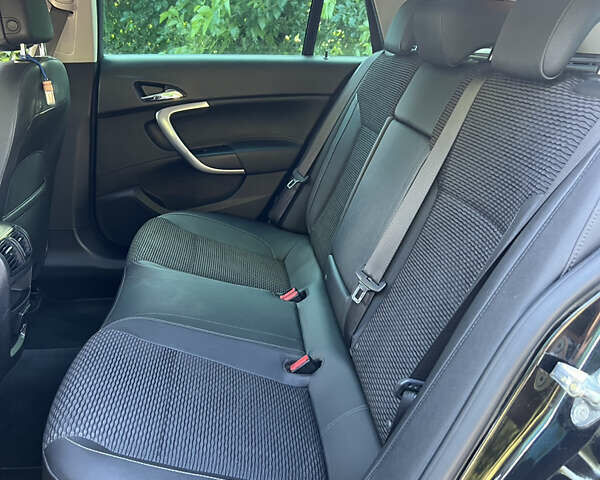 Черный Опель Инсигния, объемом двигателя 1.6 л и пробегом 275 тыс. км за 10500 $, фото 28 на Automoto.ua