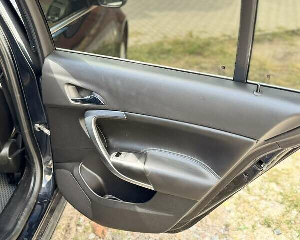 Черный Опель Инсигния, объемом двигателя 1.6 л и пробегом 154 тыс. км за 12300 $, фото 11 на Automoto.ua