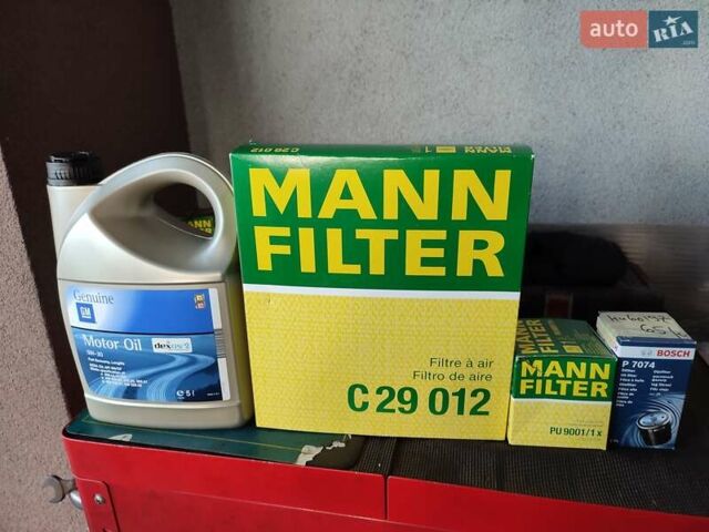 Черный Опель Инсигния, объемом двигателя 1.6 л и пробегом 221 тыс. км за 8694 $, фото 24 на Automoto.ua