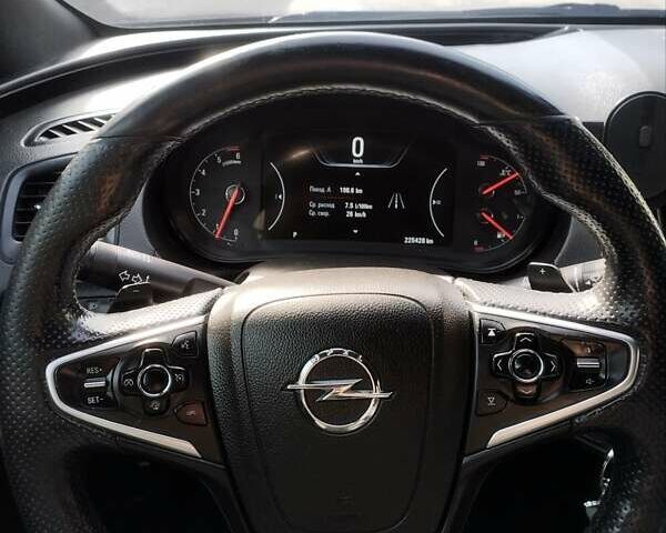 Чорний Опель Інсігнія, об'ємом двигуна 1.6 л та пробігом 225 тис. км за 12200 $, фото 6 на Automoto.ua