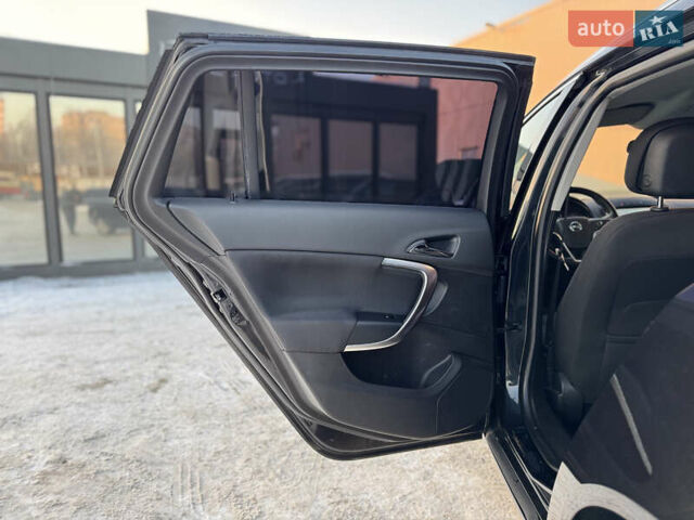 Черный Опель Инсигния, объемом двигателя 1.6 л и пробегом 211 тыс. км за 9900 $, фото 10 на Automoto.ua