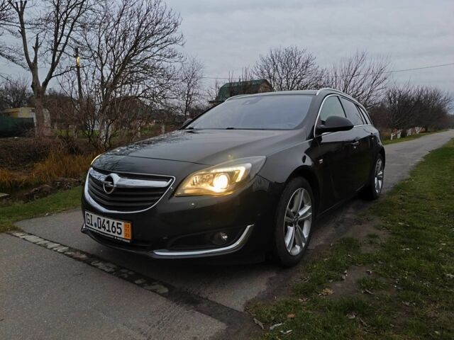 Чорний Опель Інсігнія, об'ємом двигуна 2 л та пробігом 255 тис. км за 10999 $, фото 1 на Automoto.ua