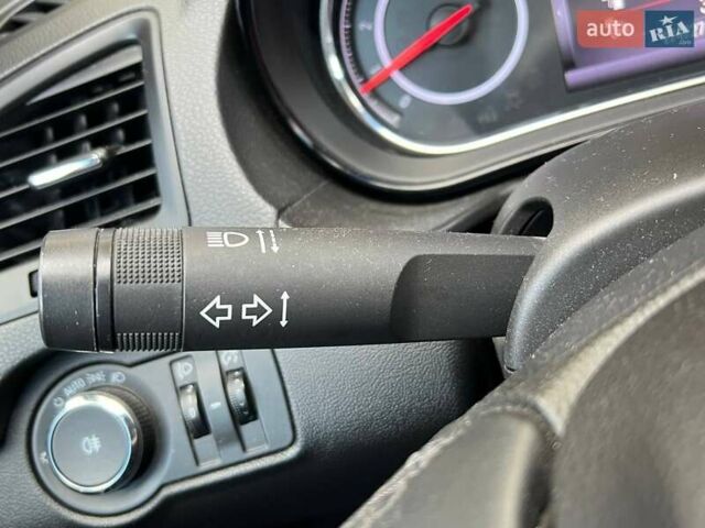 Черный Опель Инсигния, объемом двигателя 1.6 л и пробегом 174 тыс. км за 10800 $, фото 20 на Automoto.ua